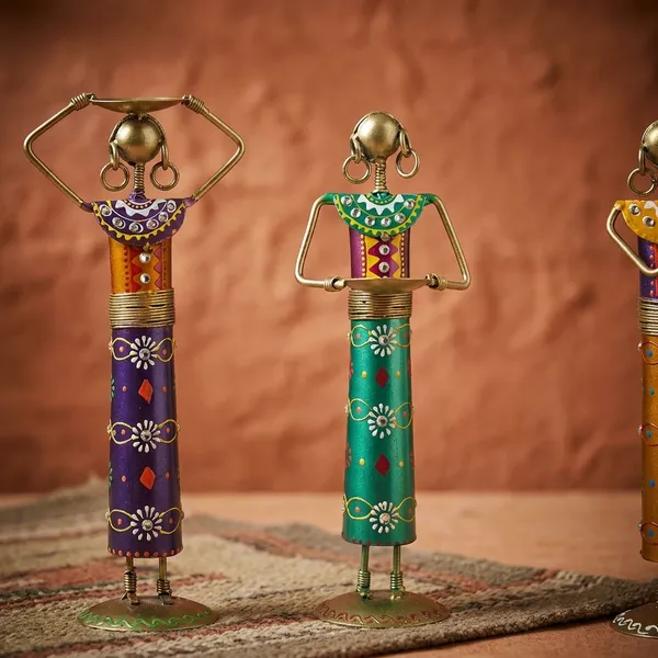 Handcrafted_Metal_Figurine_Set_Of_4_-_Decorative_Tribal_Women_Statues