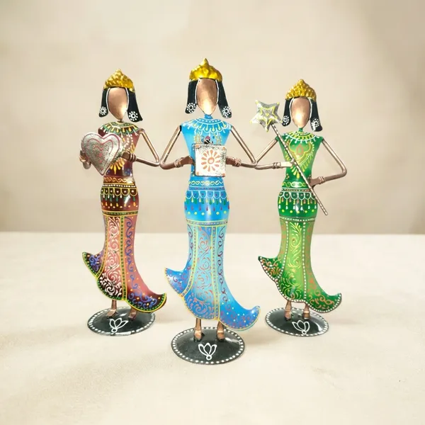 Decorative_Metal_Figurine_Set_-_Three_Women_Holding_Hands
