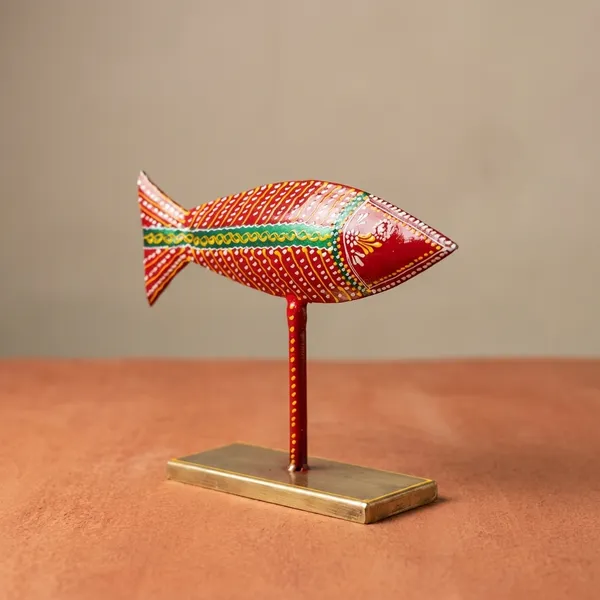 Handcrafted_Decorative_Metal_Fish_Showpiece_With_Brass_Stand