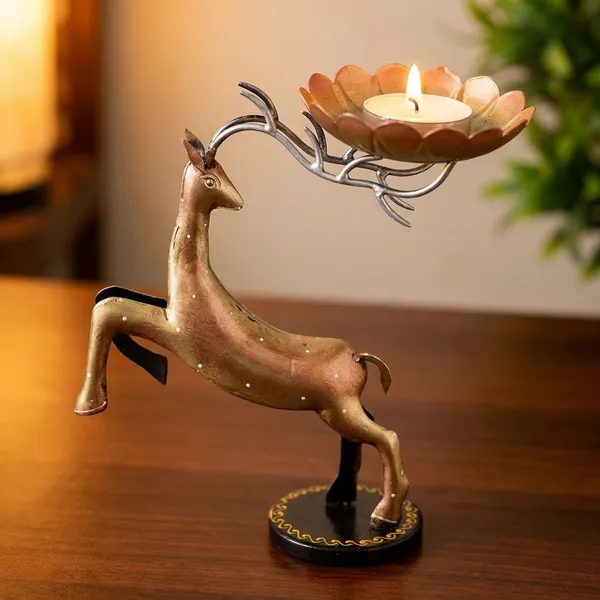 Decorative_Golden_Deer_Candle_Holder_With_Lotus_Petal_Dish