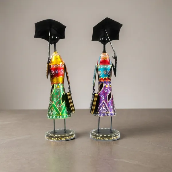 Decorative_Metal_Figurines_With_Umbrella_-_Set_Of_2_(Multicolor)