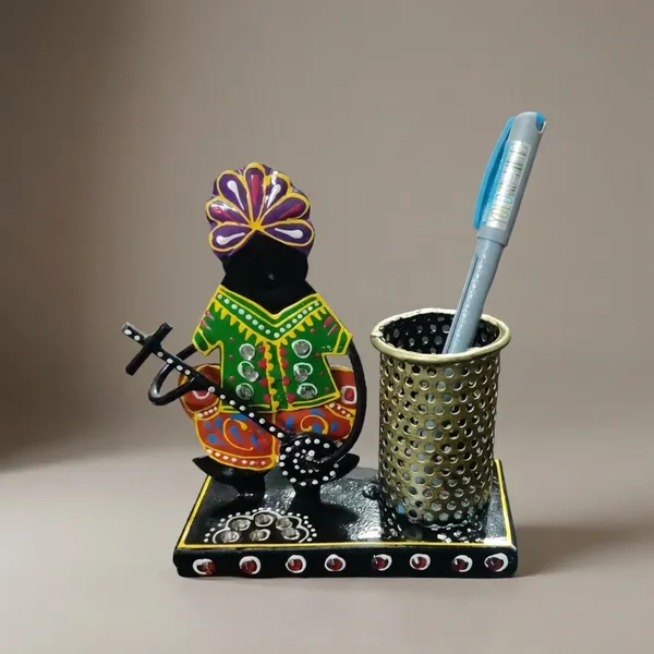 Rajasthani_Musician_Pen_Stand_-_Handcrafted_Metal_Decorative_Desk_Organizer