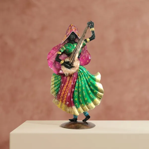 Handcrafted_Traditional_Musician_Figurine_-_Decorative_Showpiece