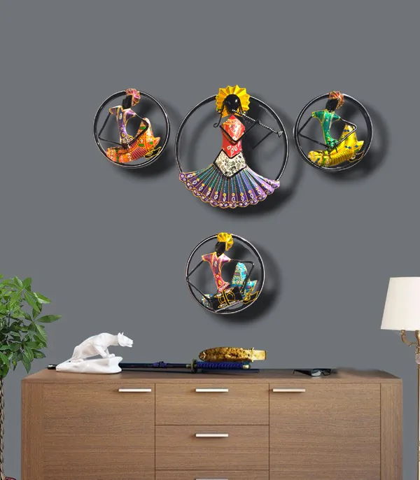 Decorative_Metal_Wall_Art_Set_Of_4_-_Traditional_Indian_Dancers_In_Circular_Frames