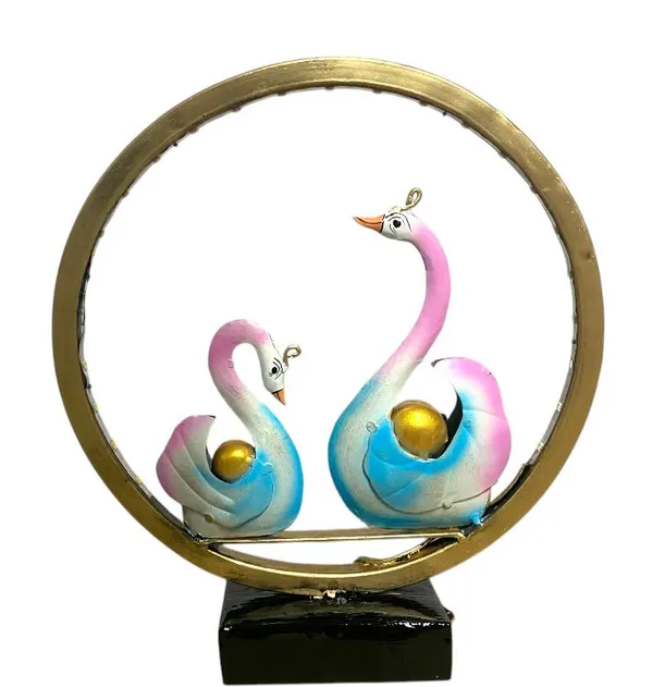 Decorative_Swan_Couple_Showpiece_With_Golden_Ring_Frame