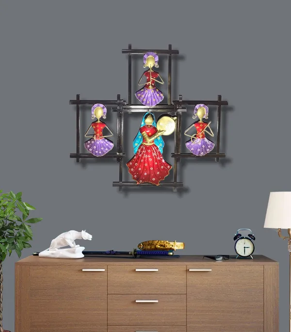 Decorative_Metal_Wall_Art_With_Musical_Figures_-_Set_Of_4_Frames