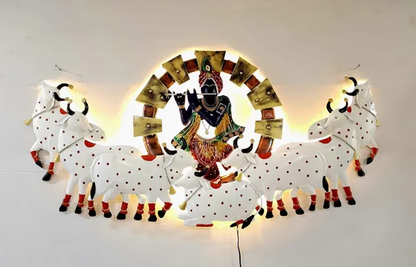 Traditional_Indian_Deity_Wall_Light_With_Cow_Motifs_-_Decorative_Religious_Illuminated_Art_Piece