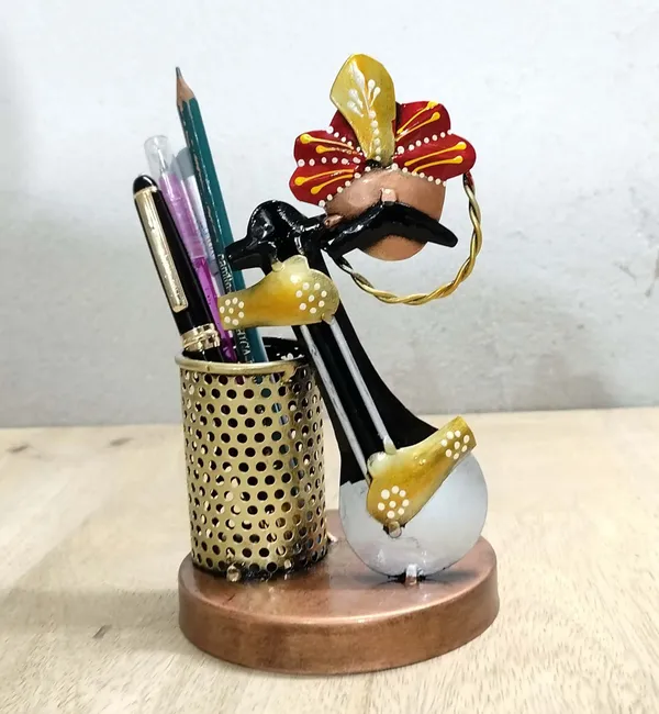 Musical_Musician_Pen_Holder_With_Turban_-_Decorative_Desk_Organizer