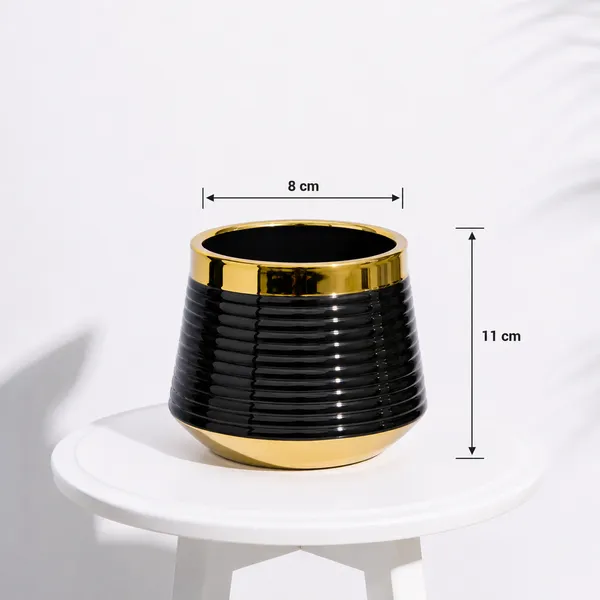 Golden_Aura_Planter_Black
