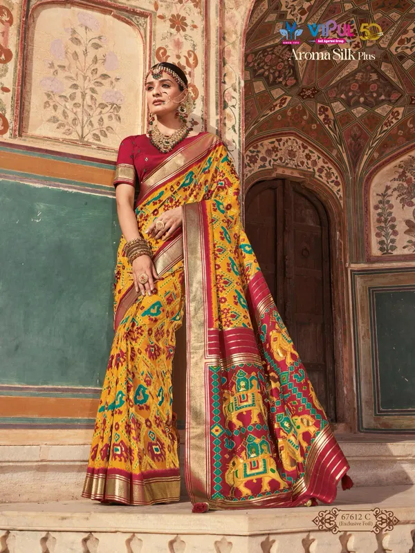 Red_And_Yellow_Premium_Silk_Patola_Saree_For_Women