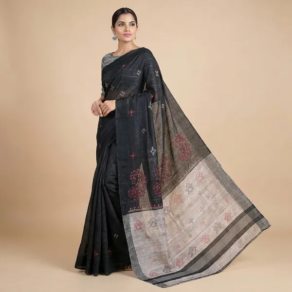 Black_And_Grey_Premium_Khicha_Silk_Kasuti_Saree_With_Blouse_For_Women