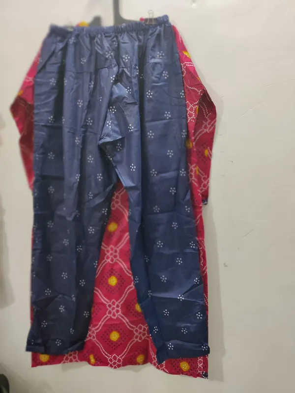 Dark_Pink_Navy_Blue_Bandhani_Print_Cotton_Salwar_Suit_Set_With_Dupatta_For_Women