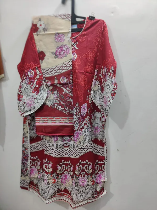 Maroon_Floral_Print_Cotton_Pakistani_3-Piece_Suit_Set_With_Dupatta_For_Women