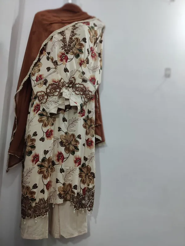 Brown_Cream_Floral_Embroidered_Cotton_Salwar_Suit_Set_With_Dupatta_For_Women