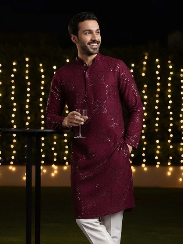Maroon_Silk_Blend_Printed_A-Line_Kurta_For_Men