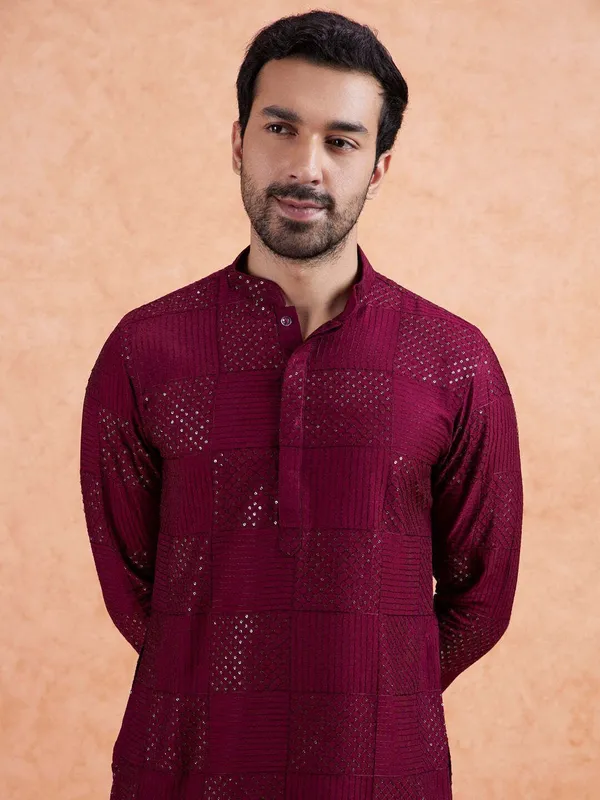 Maroon_Silk_Blend_Printed_A-Line_Kurta_For_Men