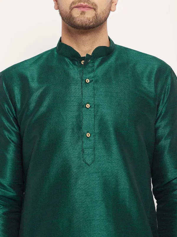 Green_Cotton_Silk_Solid_A-Line_Kurta_For_Men