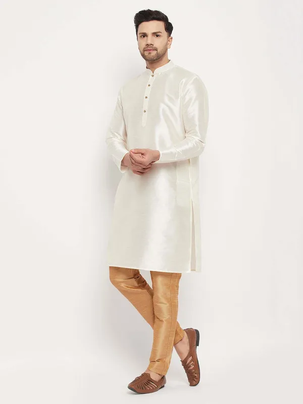 Off_White_Cotton_Silk_Solid_A-Line_Kurta_For_Men