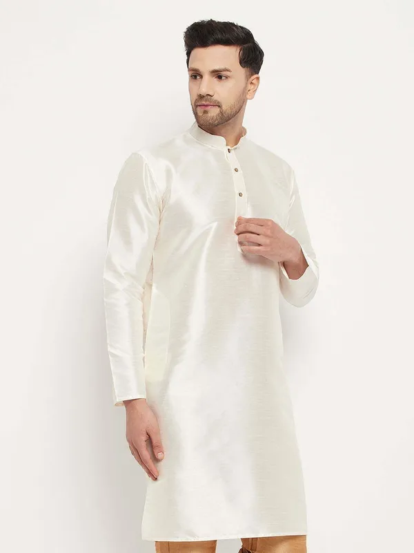 Off_White_Cotton_Silk_Solid_A-Line_Kurta_For_Men