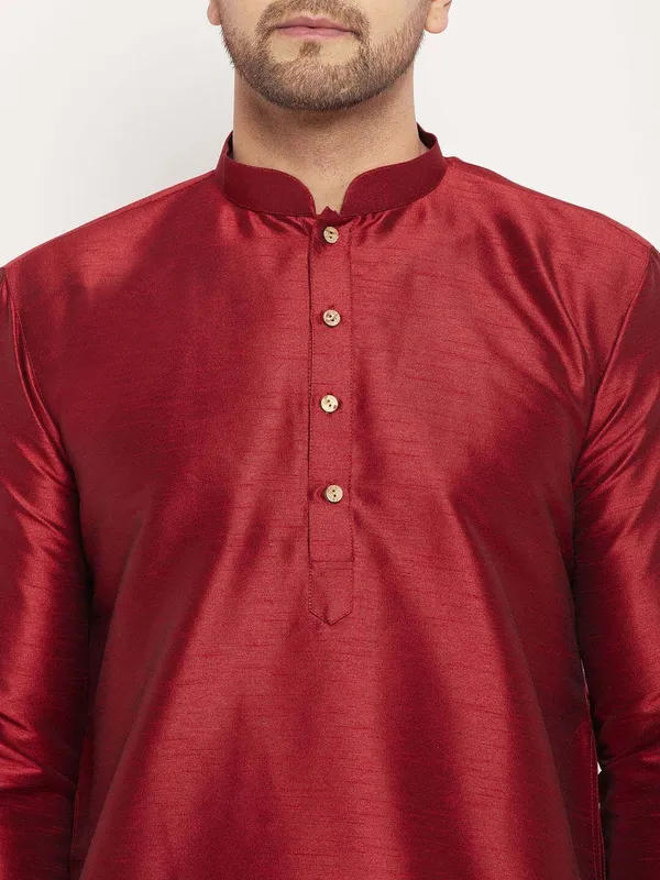 Maroon_Cotton_Silk_Solid_A-Line_Kurta_For_Men