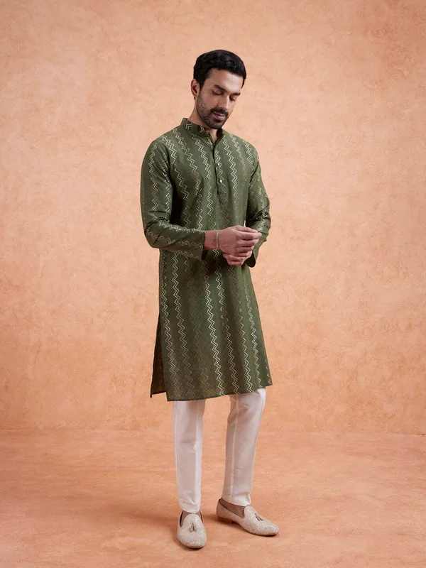 Green_Pure_Cotton_Straight_Kurta_For_Men