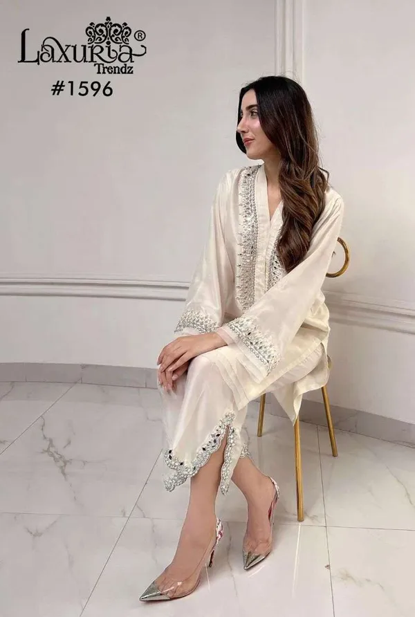 White_Cotton_Suit_Set_For_Women