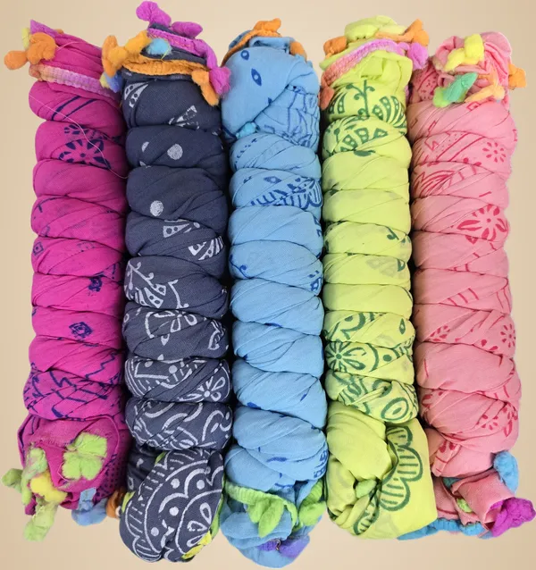 Multicolor_Cotton_Blend_Solid_Dupatta_For_Women_(Pack_Of_5)
