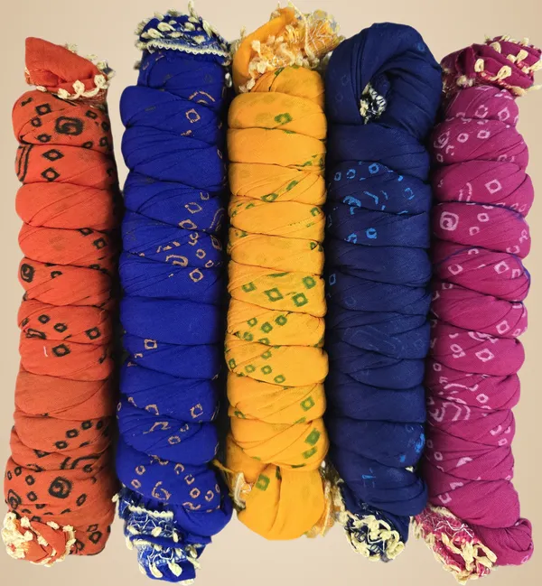 Multicolor_Cotton_Blend_Solid_Dupatta_For_Women_(Pack_Of_5)