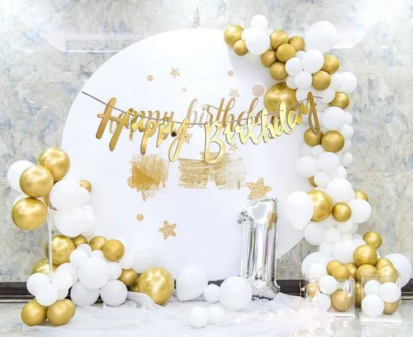 Golden_And_White_Happy_Birthday_Decoration_Kit_(Set_Of_50)