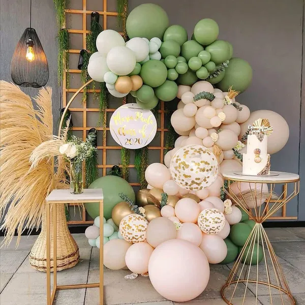 Golden_And_Green_Happy_Birthday_Decoration_Kit_(Set_Of_40)