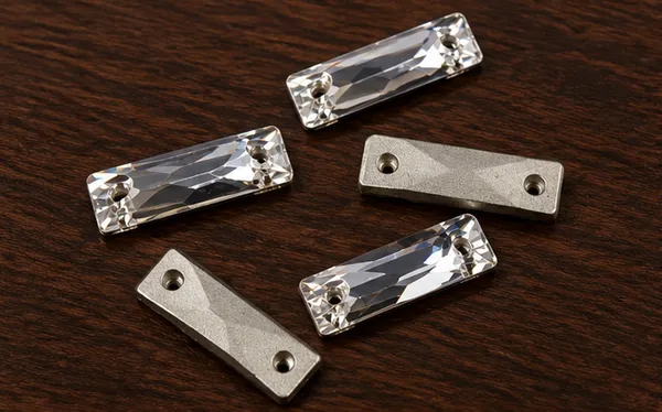 Genuine_Swarovski_Silver_Sew-On_Rhinestone_Crystals_|_18x7mm_|_Pack_of_4