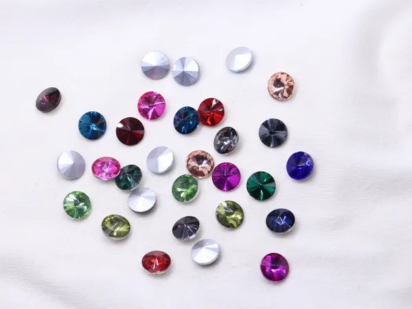 Fancy_Glass_Round_Rhinestones_-_Faceted_|_10*14mm,_13*18mm_|_50_Pcs_|_Unique_Colours