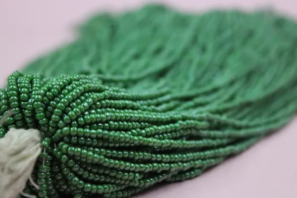 Green_Opaque_Seed_Beads_2Mm_|_1_Bunch