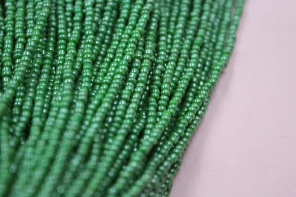 Green_Opaque_Seed_Beads_2Mm_|_1_Bunch