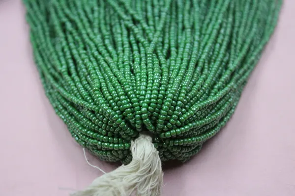 Green_Opaque_Seed_Beads_2Mm_|_1_Bunch