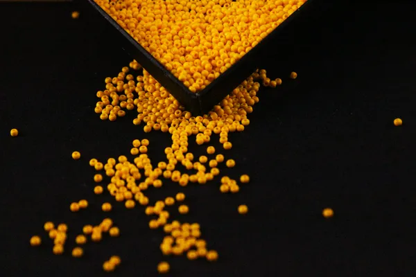 Yellow_Seed_Beads_2mm_|_1_Bunch