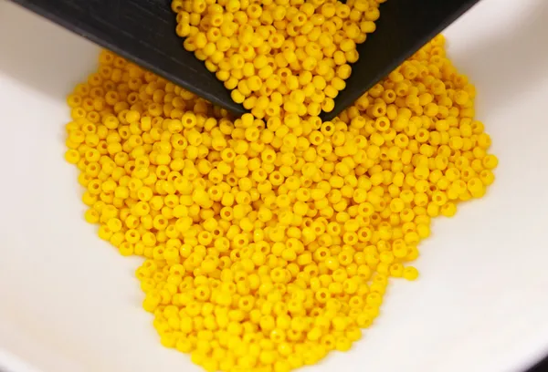 Yellow_Seed_Beads_2mm_|_1_Bunch