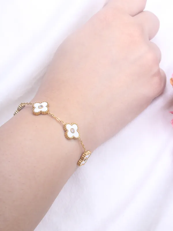Handful_of_White_Flowers_|__White_Clover_Enamel_Gold_Plated_Bracelet_|_1_Piece