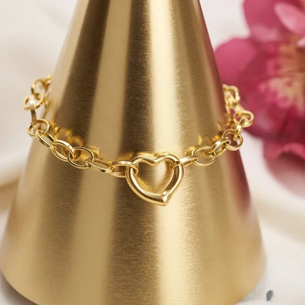 Heart_on_Sleeve_|_Heart_Charm_Gold_Plated_Bracelet_|_1_Piece