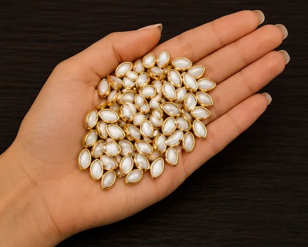 White_Kundan_Eye_shape_Stones_|_4x6mm_|_400_Pcs_|_Sticking_Purpose