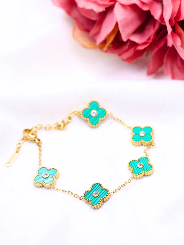 Green_Light_|_Green_Clover_Enamel_Gold_Plated_Bracelet_|_1_Piece
