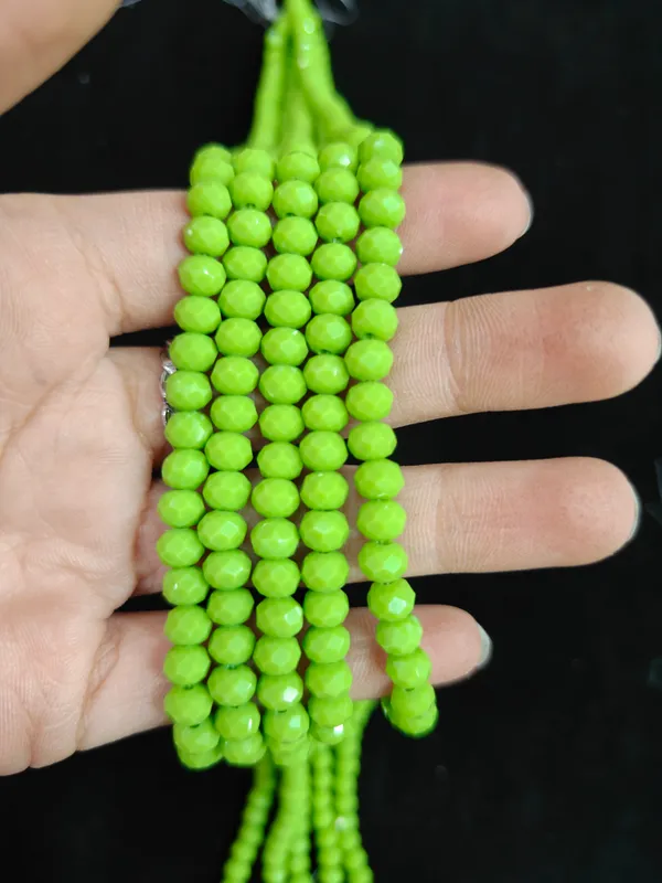 Peridot_Faceted_Rondelle_Glass_Beads_|_6mm_|_5_Lines_(400+_beads_total)