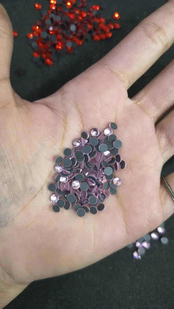 Pink_Glass_Crystal_Flatback_Rhinestones_|_4mm_|_Sticking_|_100_Pcs