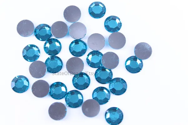 Genuine_Swarovski_Sky_Blue_Flatback_Crystal_Rhinestones_|_36_Pcs_|_Sticking_Purpose