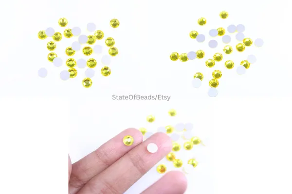 Red_Flatback_Crystal_Rhinestones_|_4.5mm_|_12_Pcs_|_Sticking_Purpose