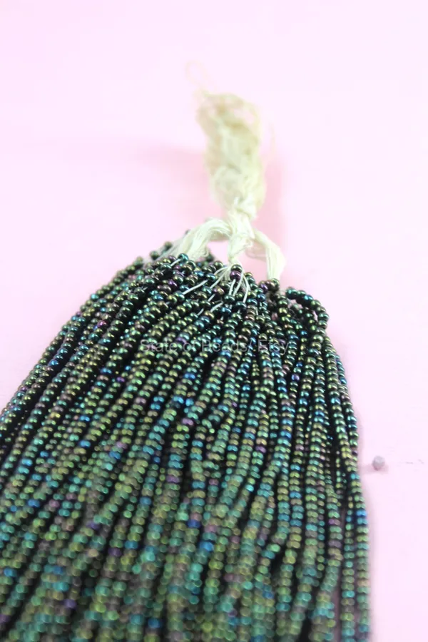 Green_Metallic_Seed_Beads_2Mm_|_1_Bunch
