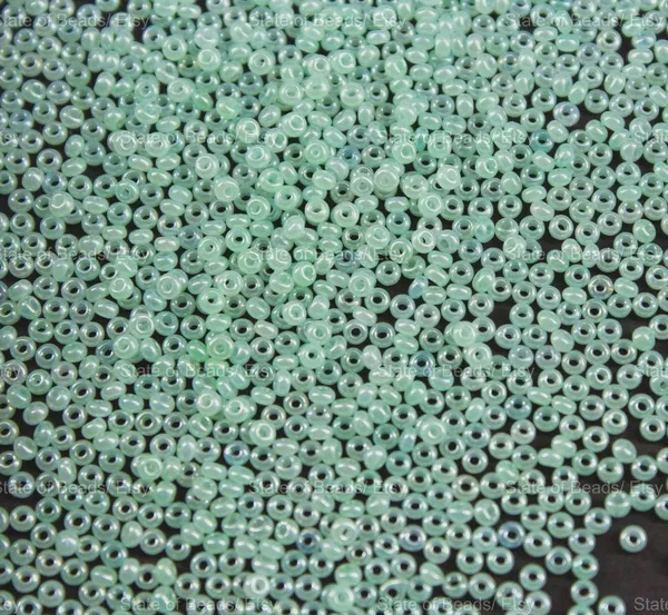 Green_Seed_Beads_2Mm_|_1_Bunch