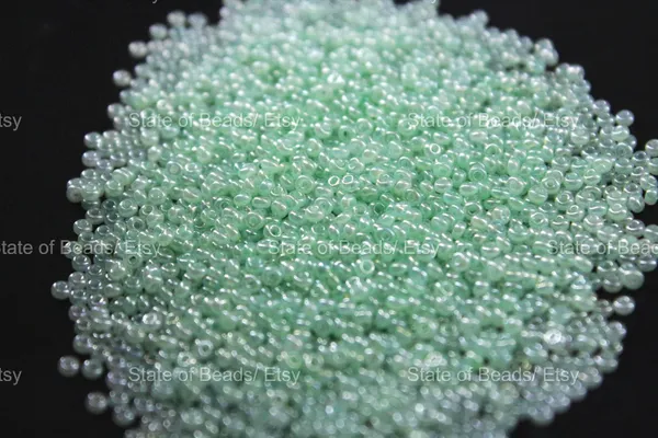 Green_Seed_Beads_2Mm_|_1_Bunch