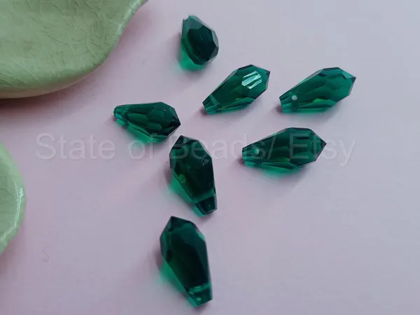 Genuine_Swarovski_Green_Teardrop_Charm_Beads_|_5.5mm_|_4_Pcs
