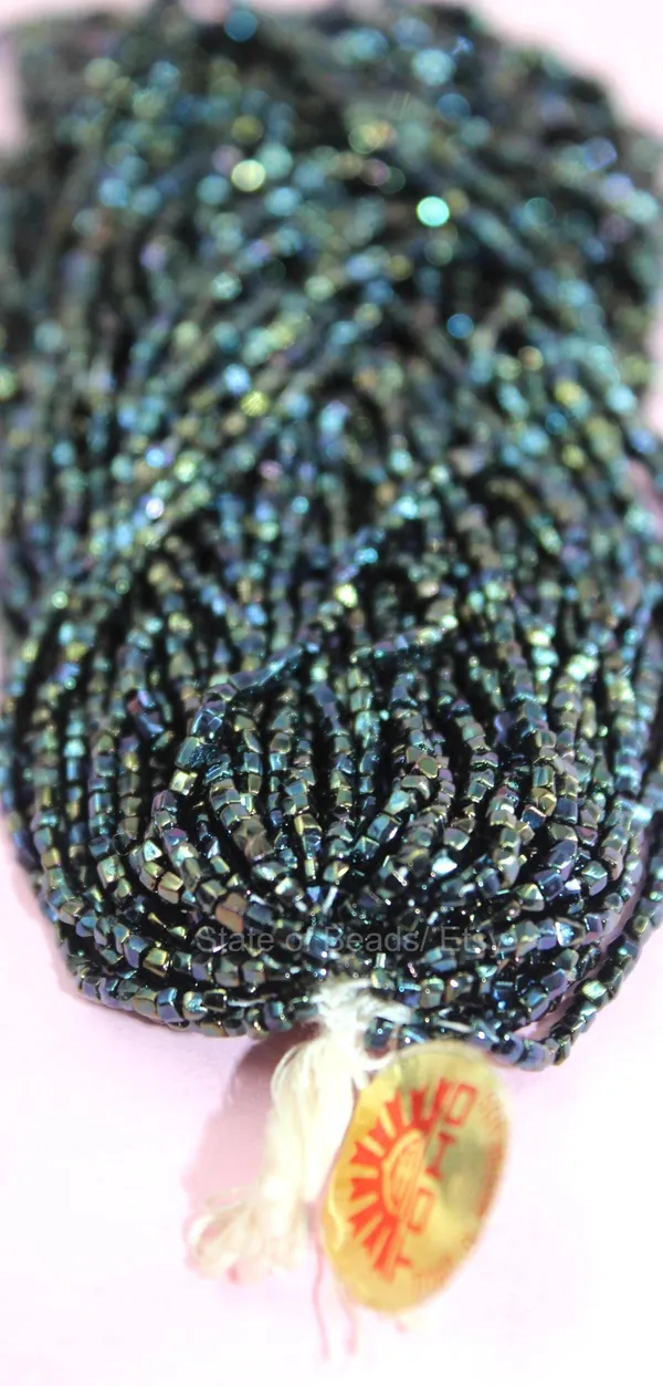 Green_Iris_Seed_Beads_2Mm_|_1_Bunch